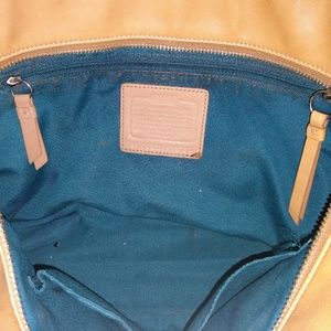 Coach Bags - Coach Vintage Purse Coach Bags - Coach Vintage Purse